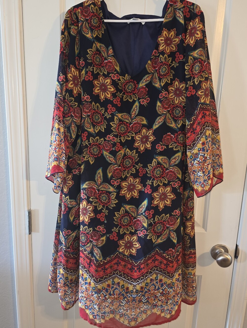 Madison Leigh Floral Statement Sleeve Dress Size 24W